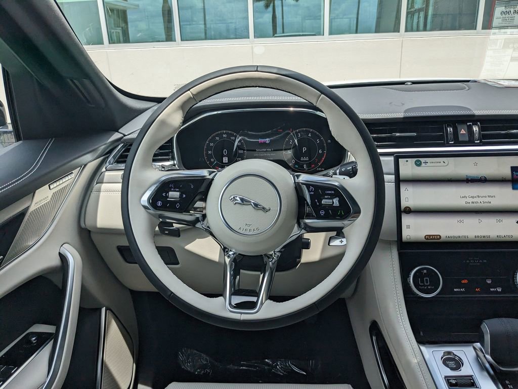 New 2026 Jaguar F-PACE R-Dynamic S image 16