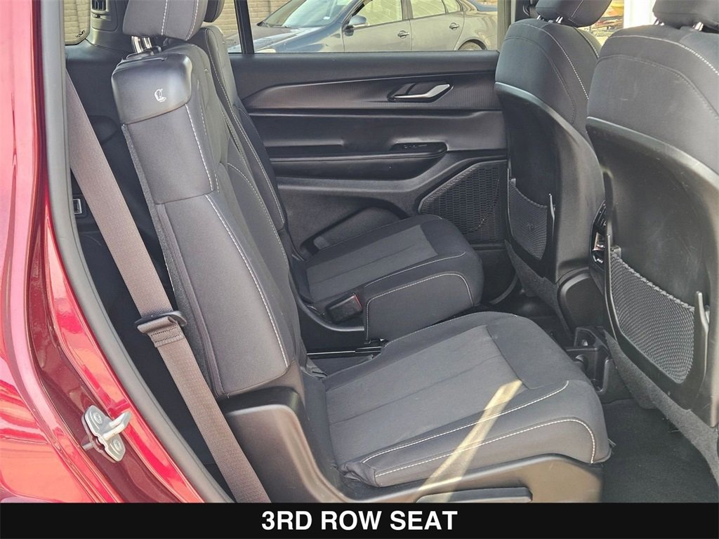 Used 2024 Jeep Grand Cherokee L Laredo image 26