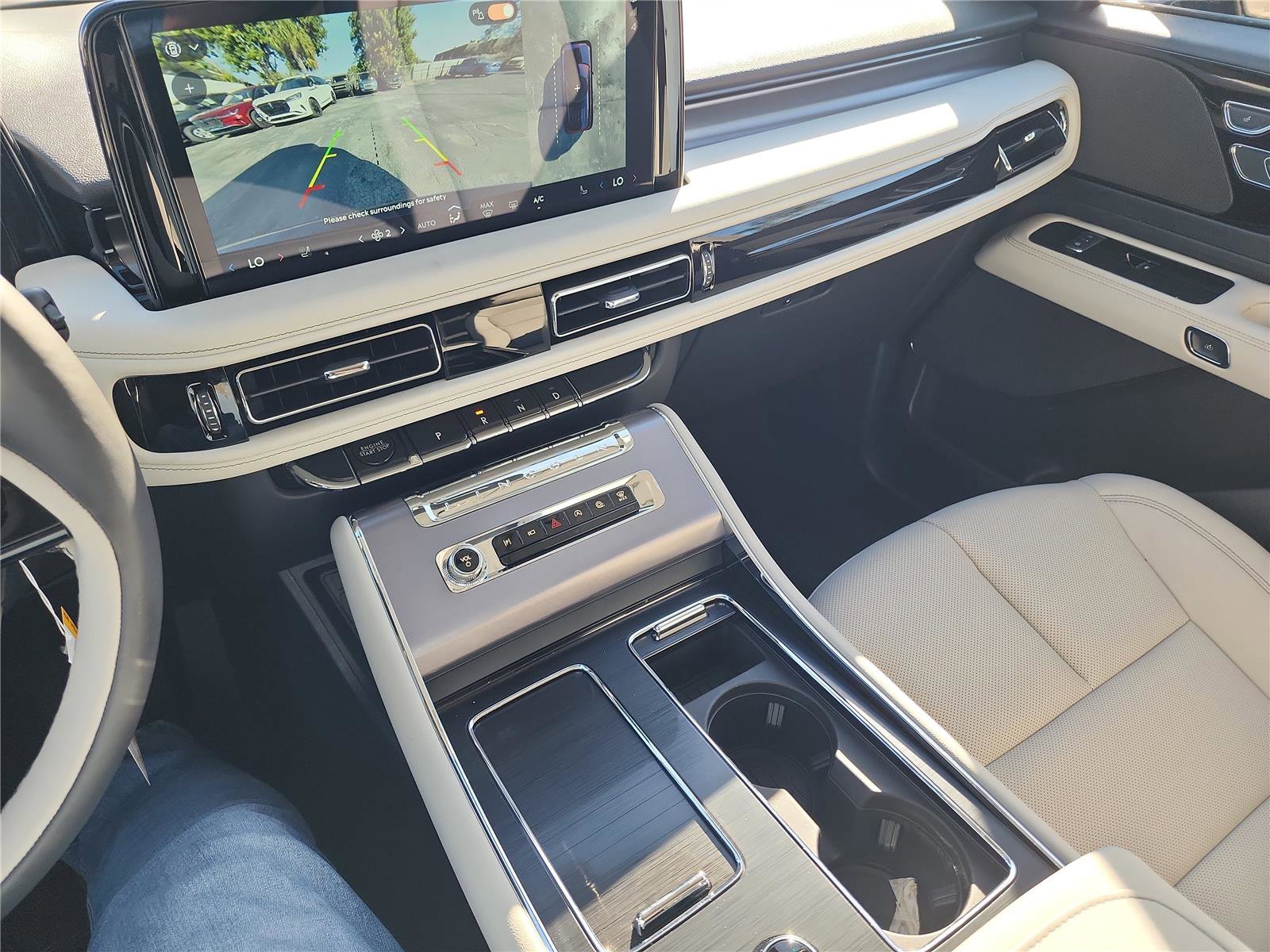 New 2026 Lincoln Aviator 2WD image 40