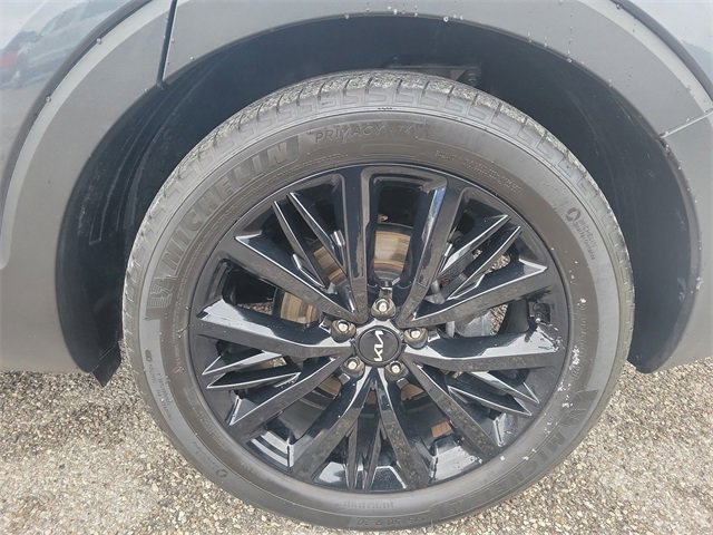 Used 2022 Kia Telluride SX w/ SX Prestige Package image 9