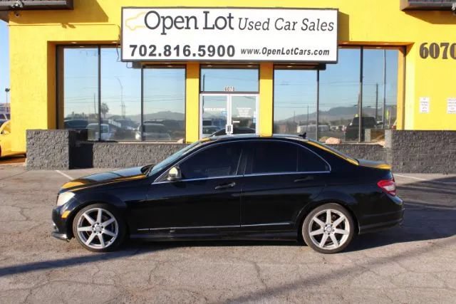 Used 2008 Mercedes-Benz C 300 Sedan image 2
