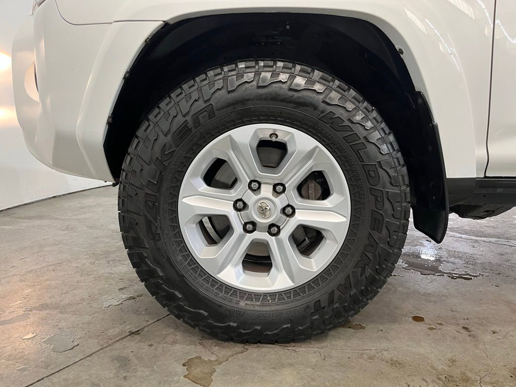 Used 2019 Toyota 4Runner SR5 Premium image 16