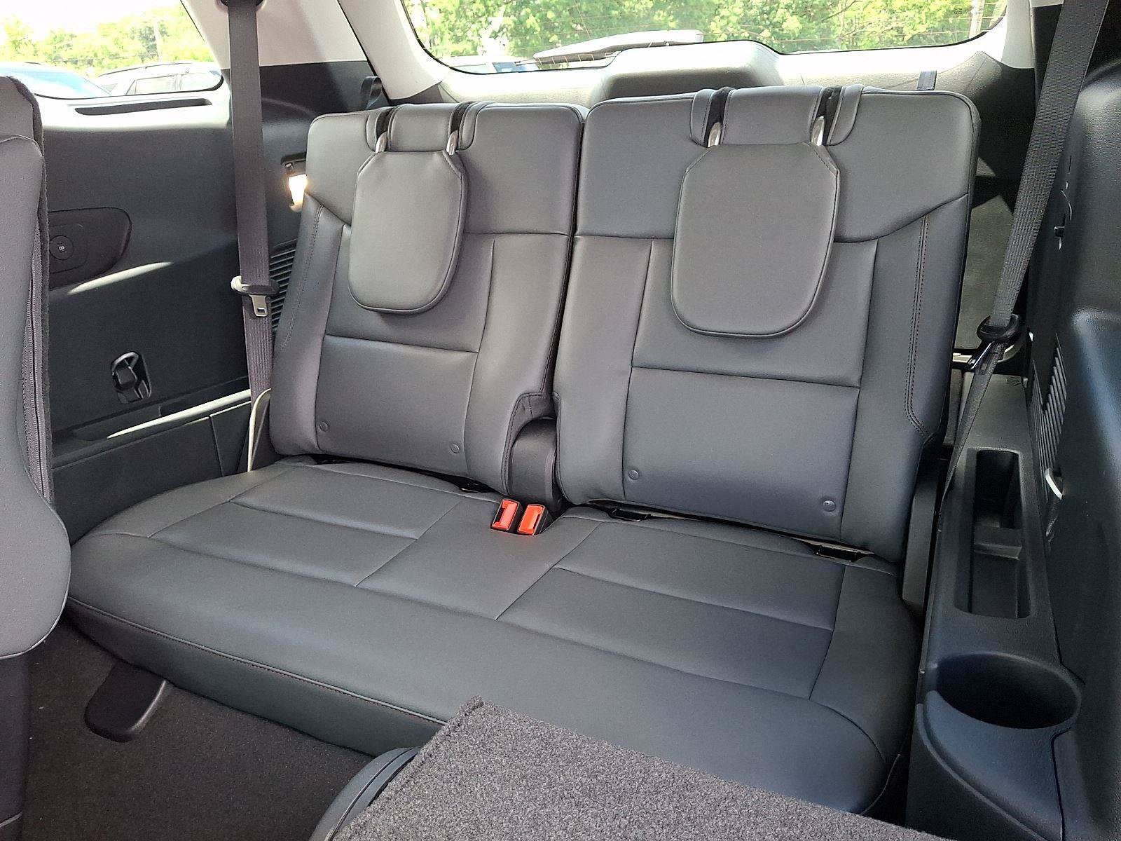 New 2026 Ford Explorer Active w/ Active Comfort Package AWD/4WD image 9