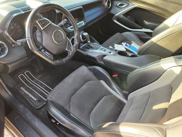 Used 2018 Chevrolet Camaro SS RWD image 8