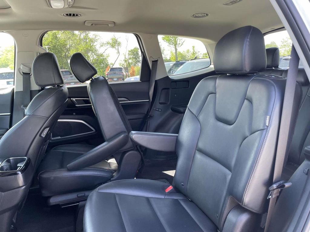 Used 2025 Kia Telluride S AWD/4WD image 4