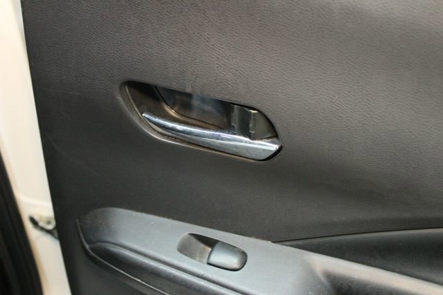 Used 2020 Nissan Kicks SR w/ SR Premium Package image 9