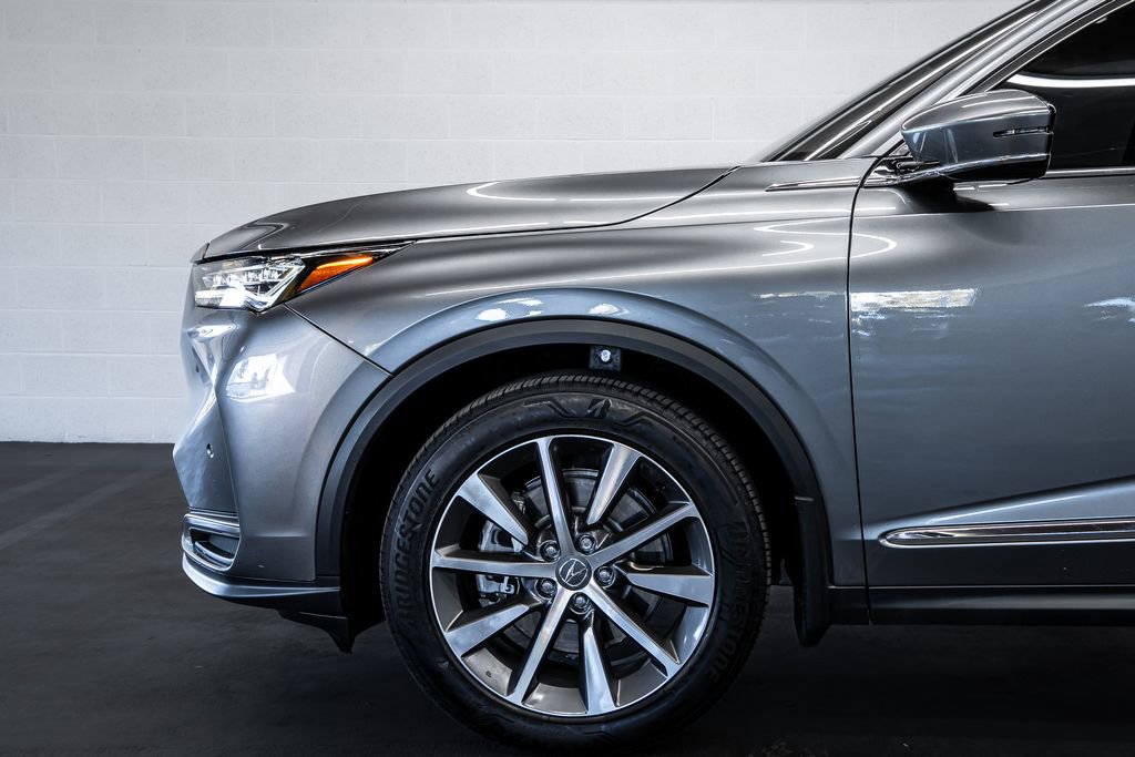 Certified 2025 Acura MDX w/ Technology Package image 12