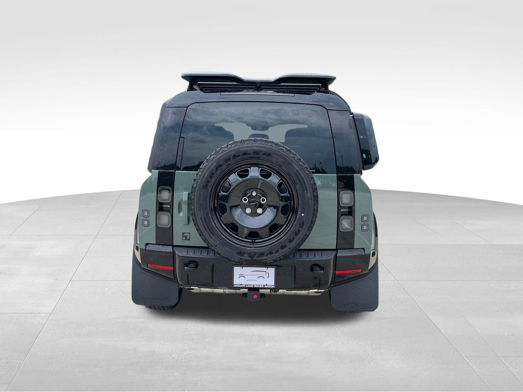 New 2026 Land Rover Defender 110 AWD/4WD image 5