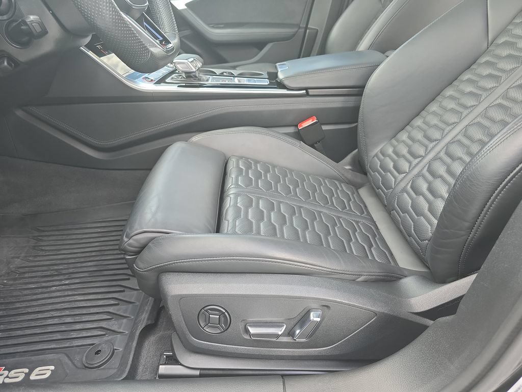 Used 2024 Audi RS 6 performance AWD/4WD image 23