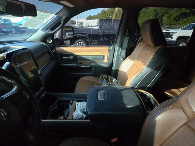 Used 2024 RAM 3500 Limited w/ Towing Technology Group image 9