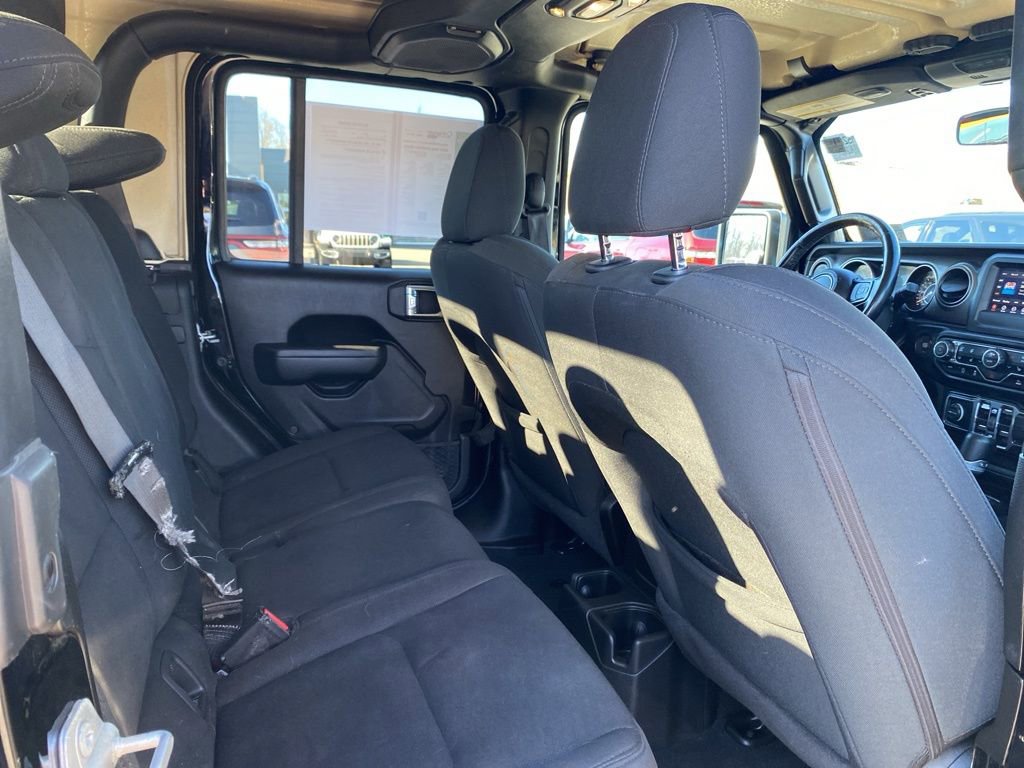 Used 2022 Jeep Gladiator Sport image 13