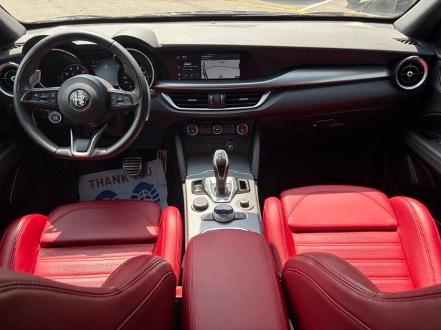 Used 2023 Alfa Romeo Stelvio Veloce AWD/4WD image 46