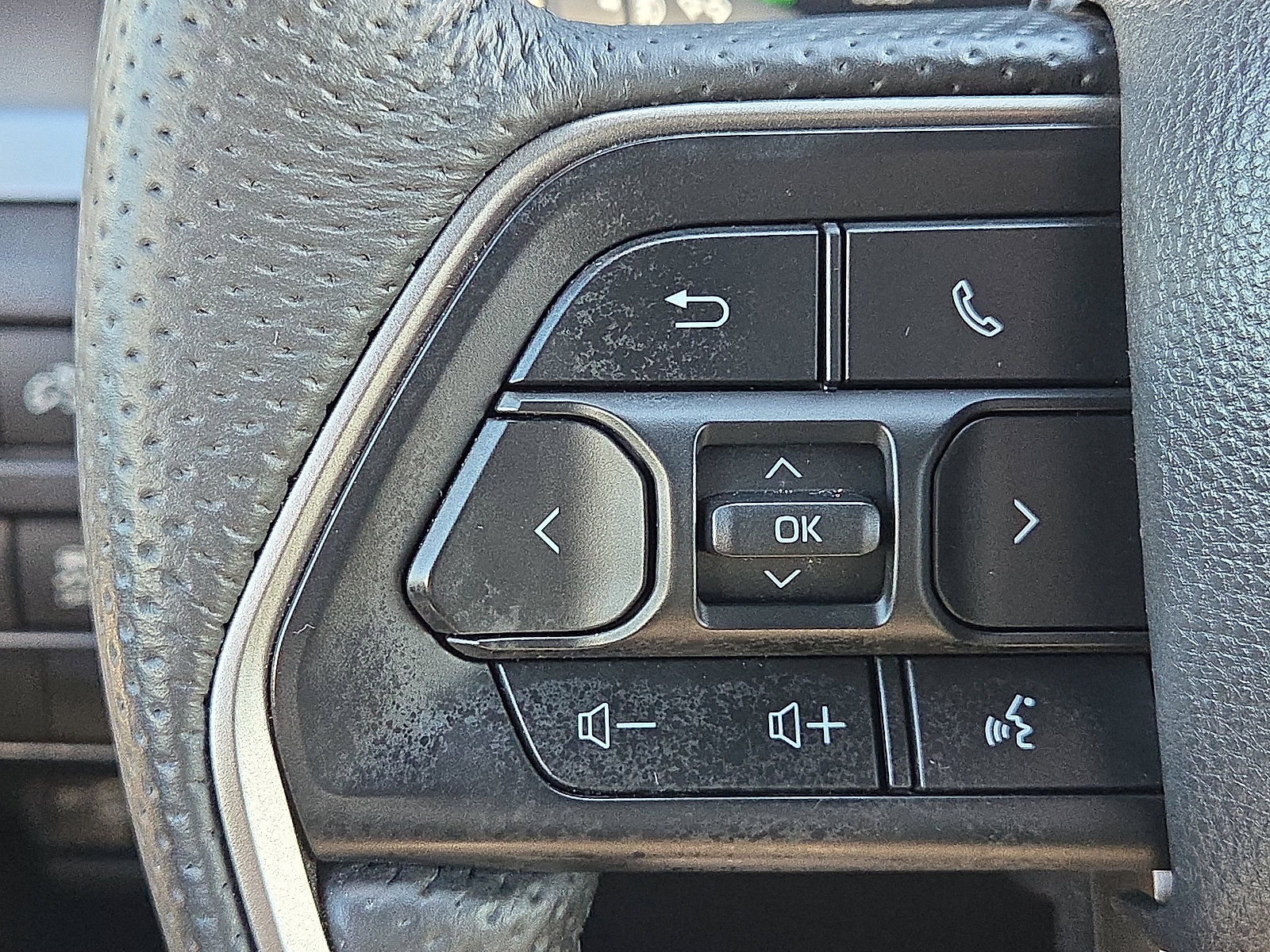 Used 2024 Toyota Tacoma TRD Off-Road image 21