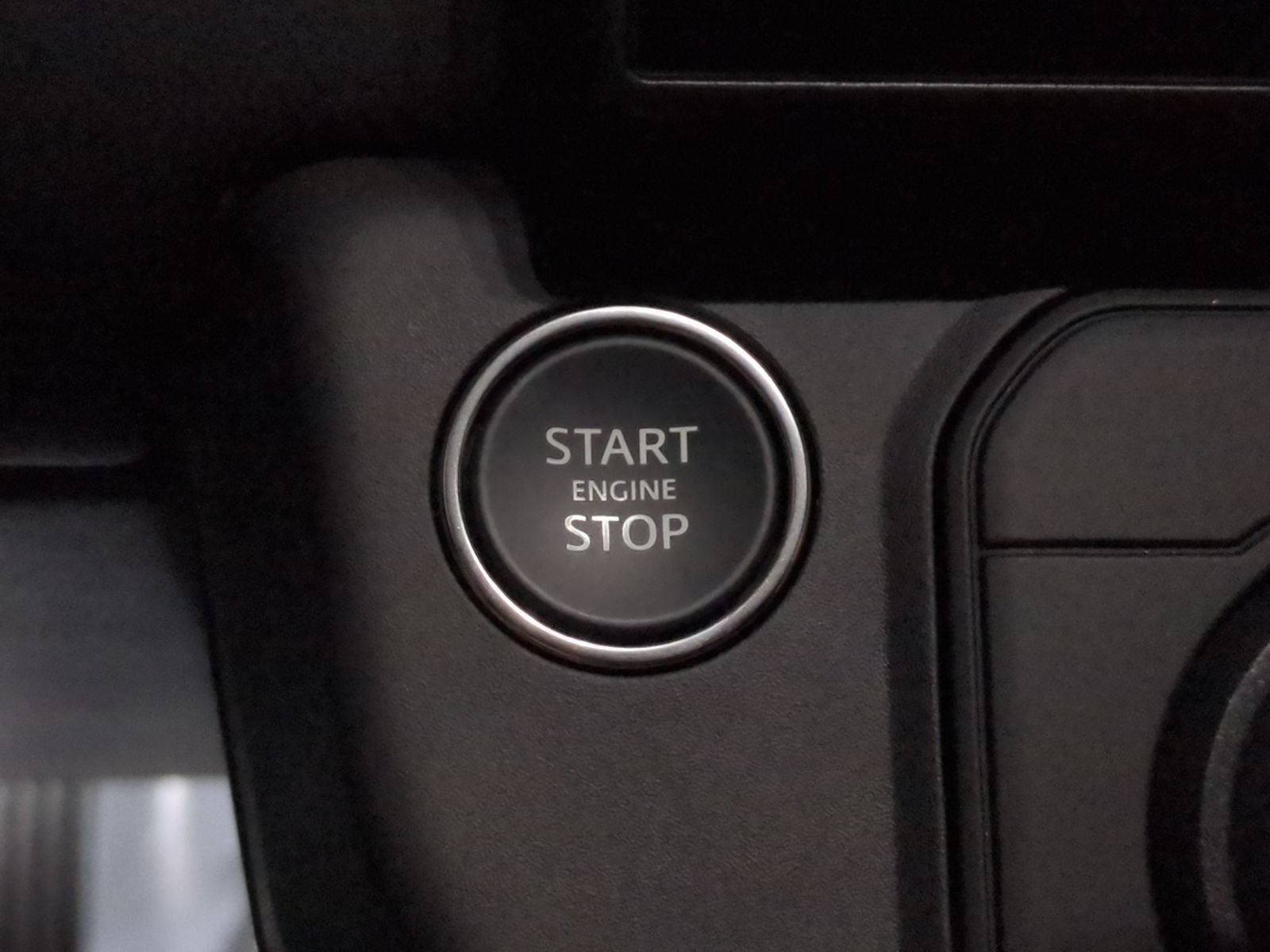 New 2026 Land Rover Defender 110 X-Dynamic SE AWD/4WD image 23