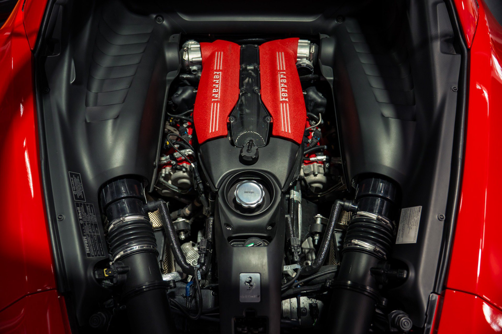 Used 2018 Ferrari 488 GTB RWD image 42