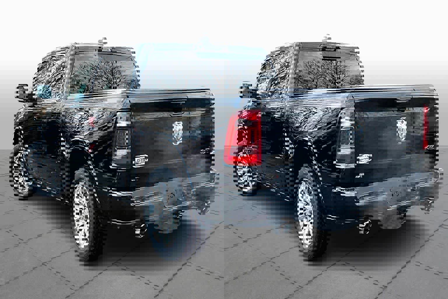 Used 2023 RAM 1500 Limited image 12