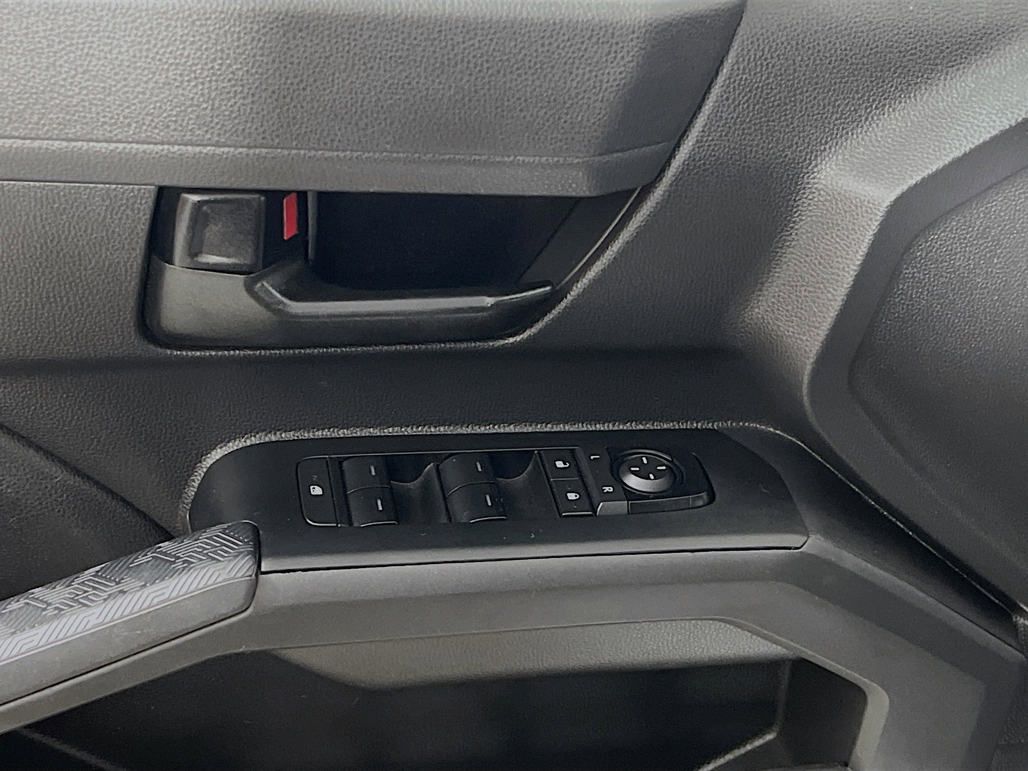 Used 2024 Toyota Tacoma SR5 image 17