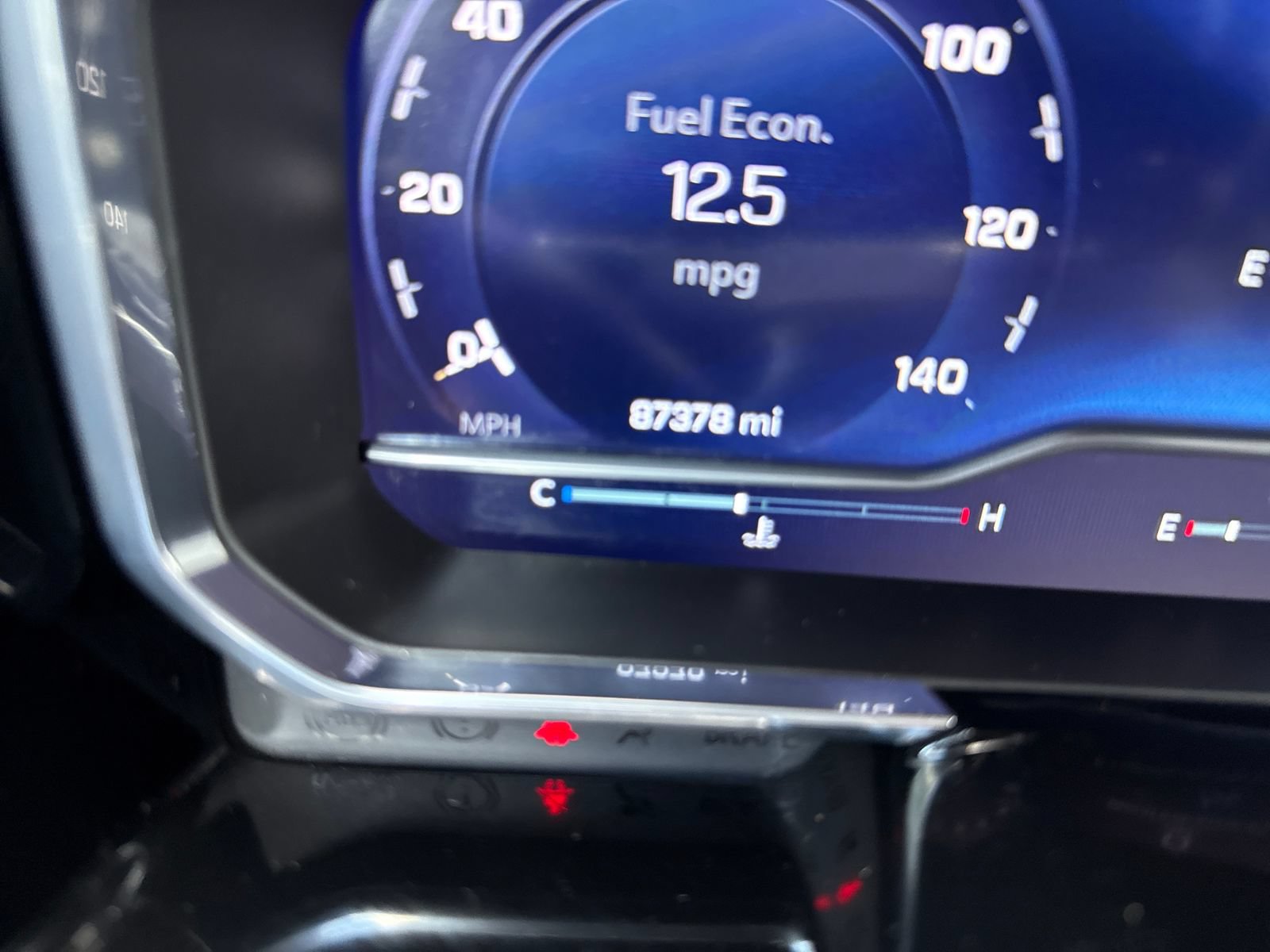 Used 2023 Chevrolet Silverado 1500 LT AWD/4WD image 16