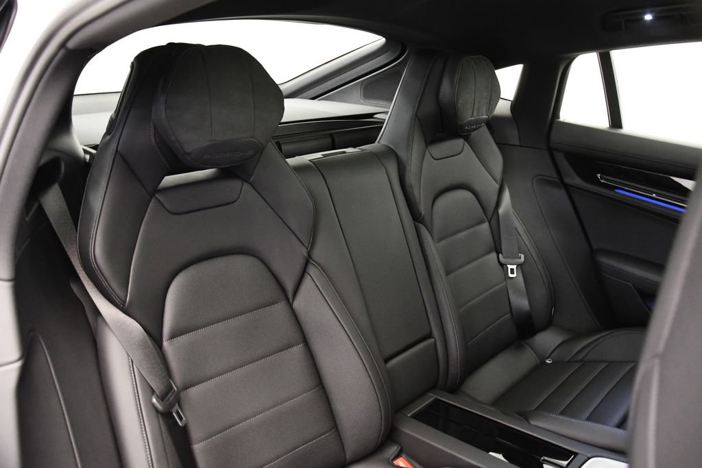 Certified 2024 Porsche Panamera 4 image 57