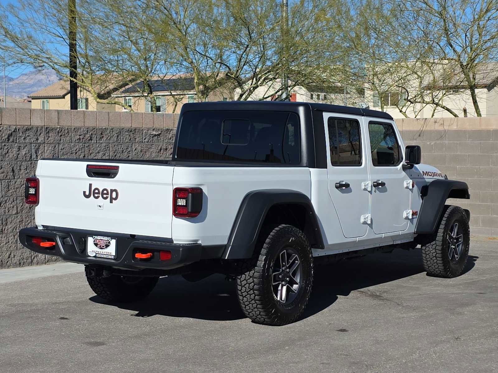 Certified 2024 Jeep Gladiator Mojave w/ Technology Group image 9