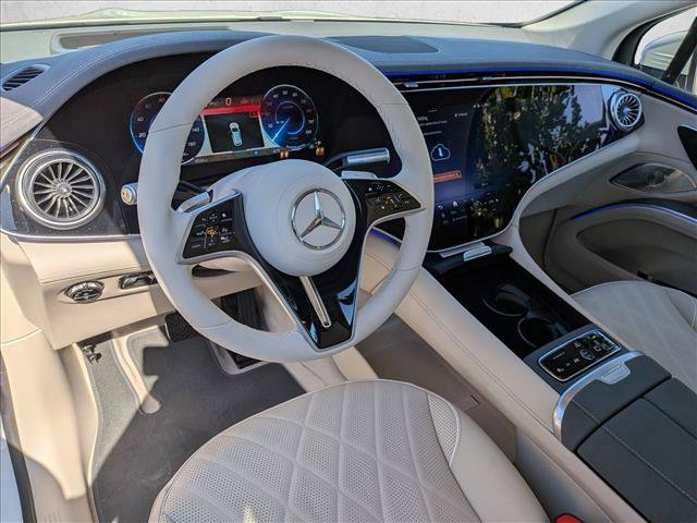 New 2026 Mercedes-Benz EQS 550 4MATIC SUV image 3