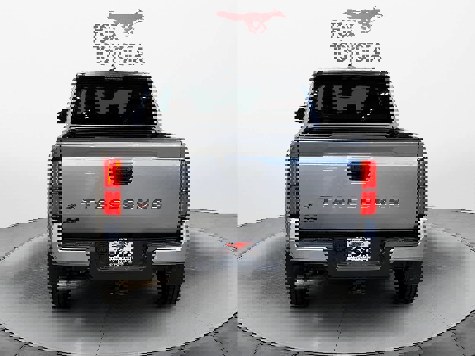 Used 2025 Toyota Tacoma SR5 image 5