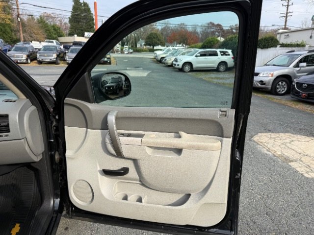 Used 2011 Chevrolet Silverado 1500 W/T w/ LS Package image 5