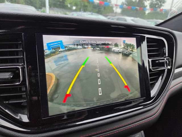 Used 2025 Dodge Durango GT AWD/4WD image 16