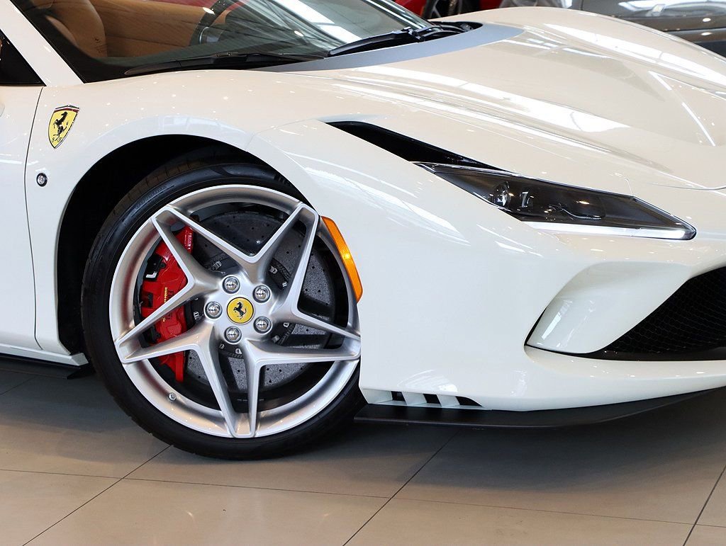 Certified 2022 Ferrari F8 Tributo image 7