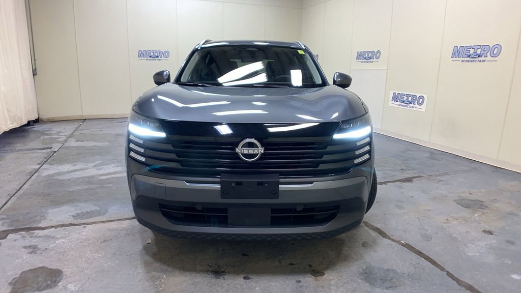 Used 2025 Nissan Kicks SV w/ SV Premium Package image 8