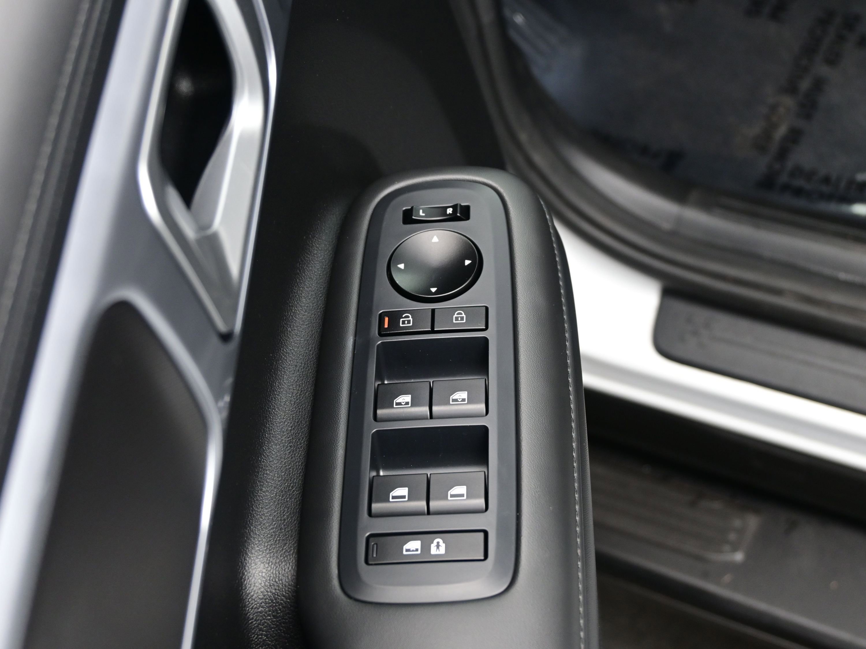 Used 2025 Hyundai Santa Fe XRT image 10