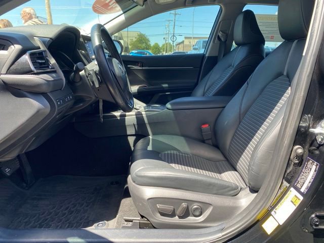 Certified 2022 Toyota Camry SE w/ Cold Weather Package FWD image 13