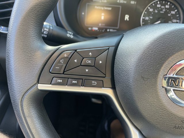Used 2021 Nissan Kicks SV FWD image 33