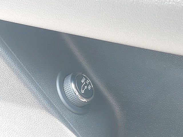 Used 2025 Cadillac XT6 Premium Luxury w/ Technology Package image 33