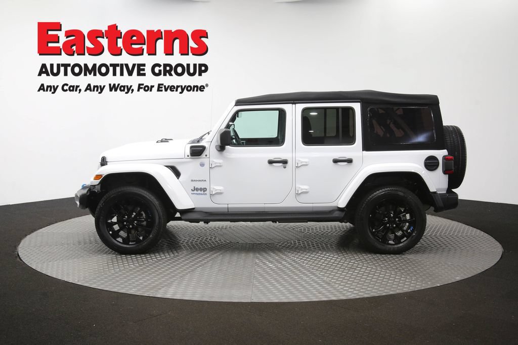 Used 2022 Jeep Wrangler Unlimited Sahara w/ Cold Weather Group AWD/4WD image 61