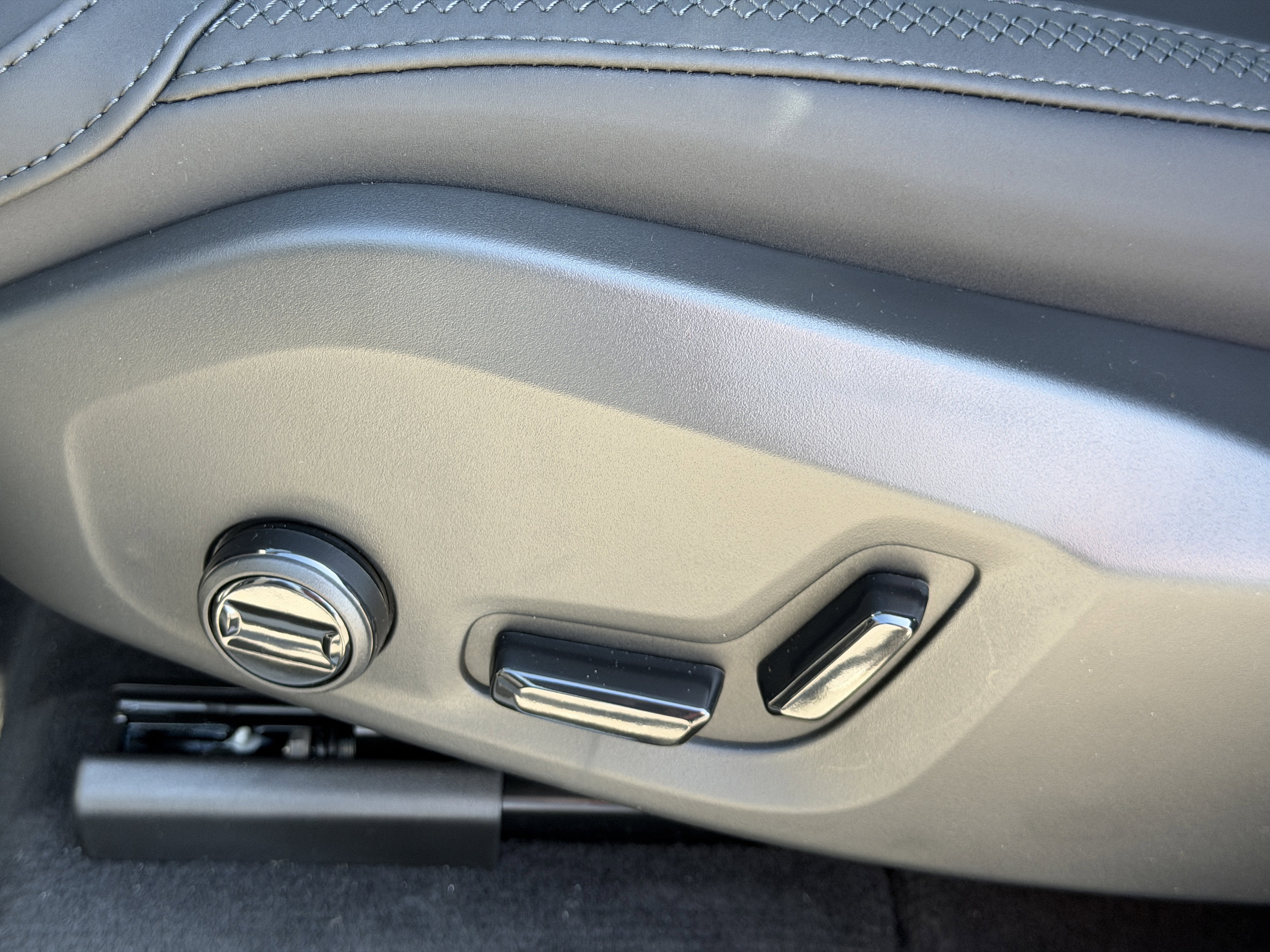 New 2026 Volvo XC60 B5 Core image 19