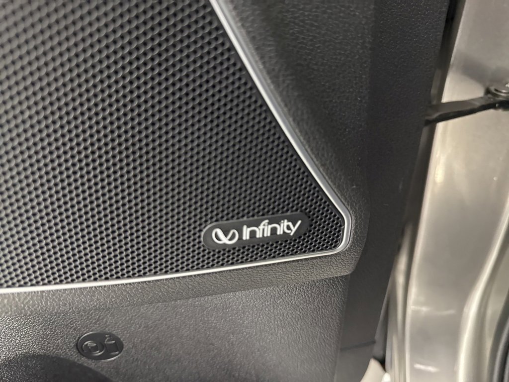 Used 2017 Kia Sorento SX image 14