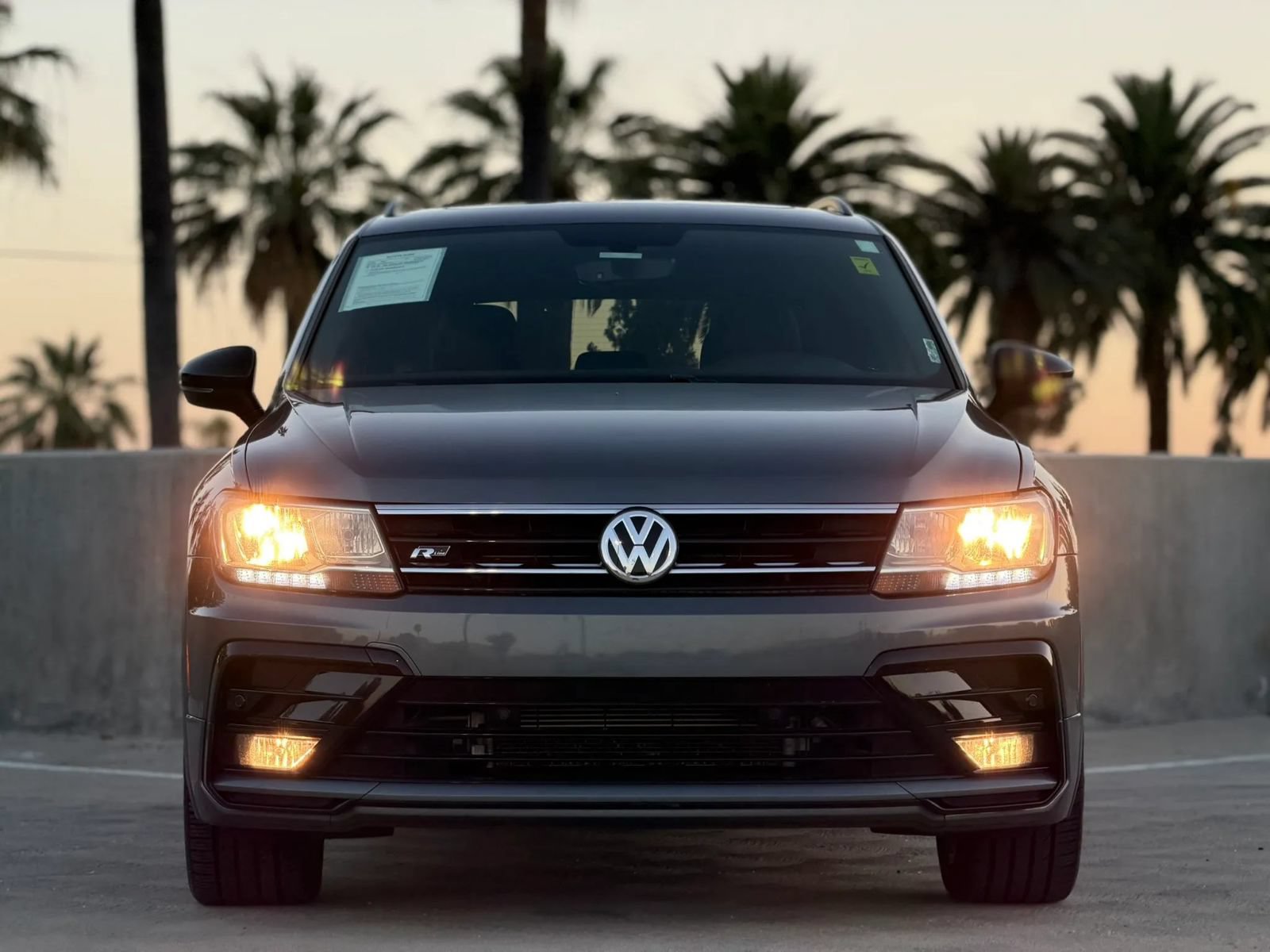 Used 2019 Volkswagen Tiguan SEL Premium R-Line FWD image 9