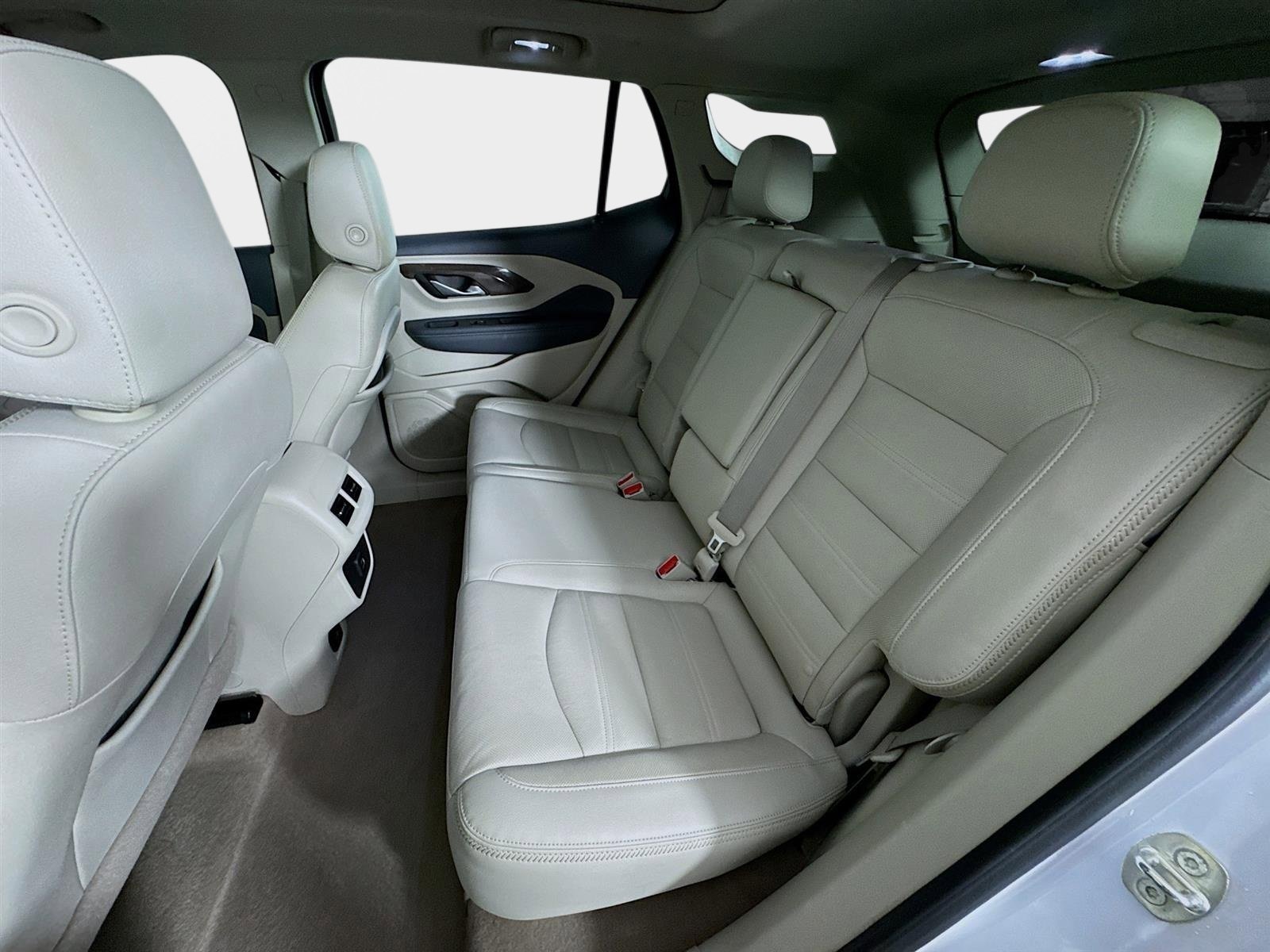 Certified 2022 GMC Terrain Denali image 23