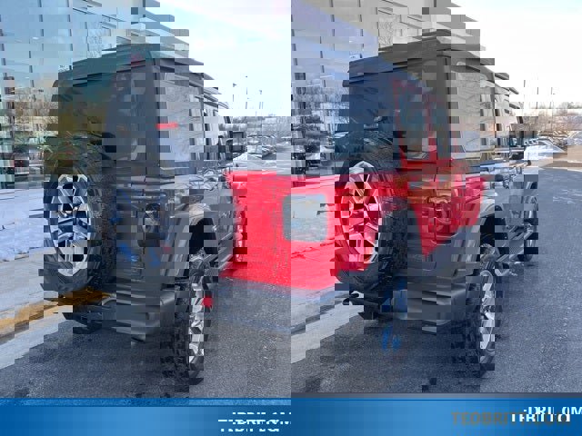 Used 2021 Jeep Wrangler Unlimited Sahara w/ Cold Weather Group image 8