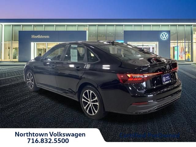 Used 2026 Volkswagen Jetta Sport FWD image 4