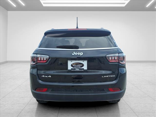 Used 2024 Jeep Compass Limited AWD/4WD image 10