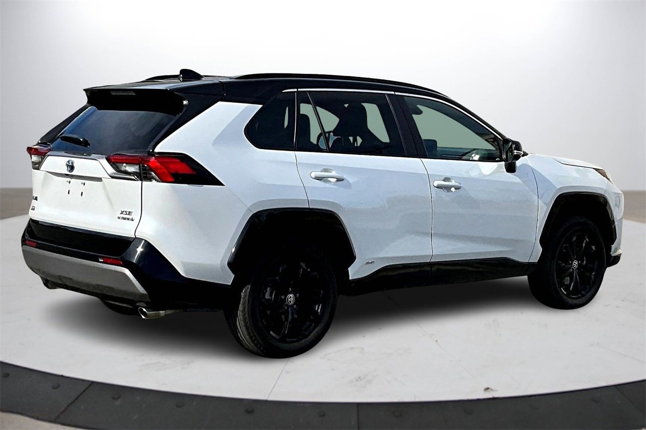 Used 2024 Toyota RAV4 XSE image 8