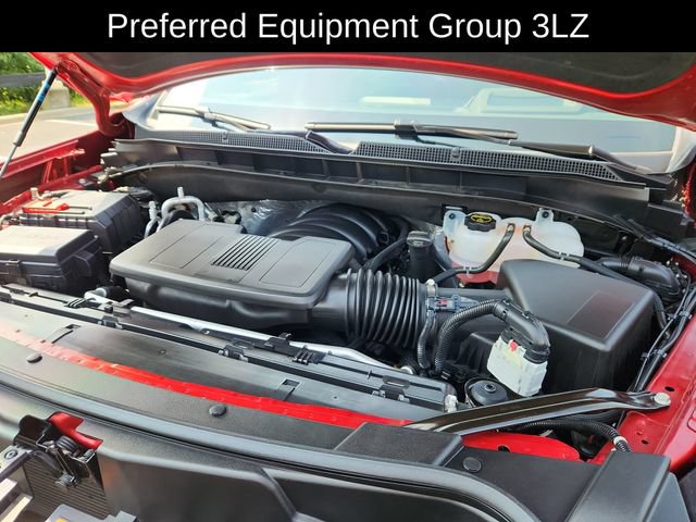 Used 2025 Chevrolet Suburban High Country AWD/4WD image 18