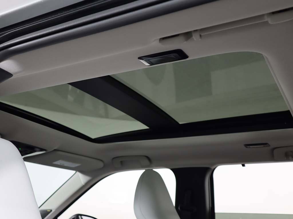 New 2025 Mitsubishi Outlander AWD image 23