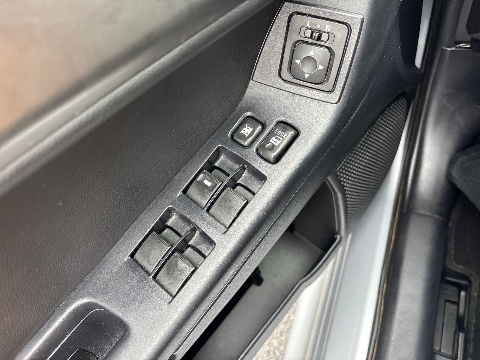 Used 2015 Mitsubishi Lancer ES FWD image 38