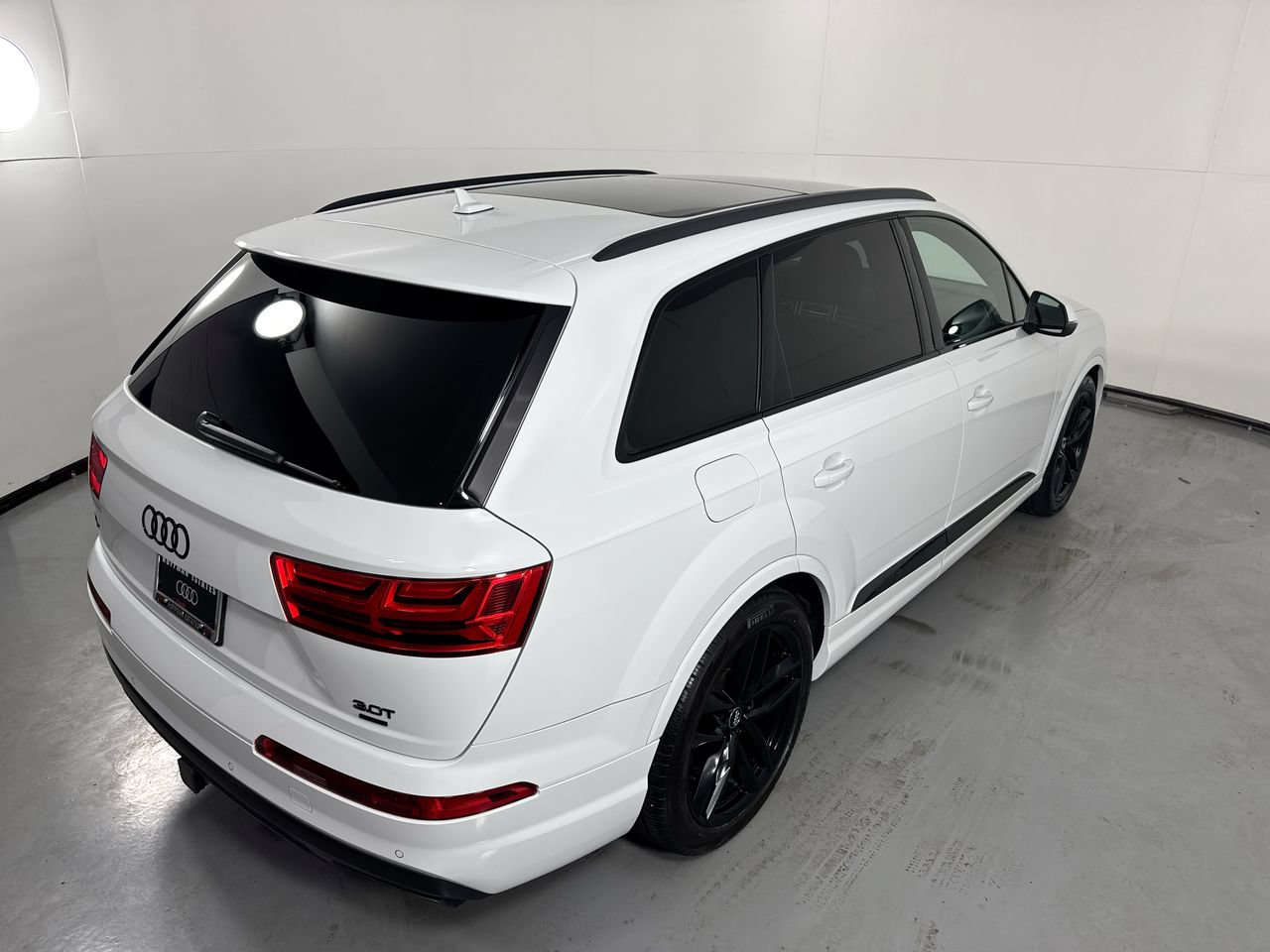 Used 2018 Audi Q7 3.0T Prestige w/ Prestige Package AWD/4WD image 37