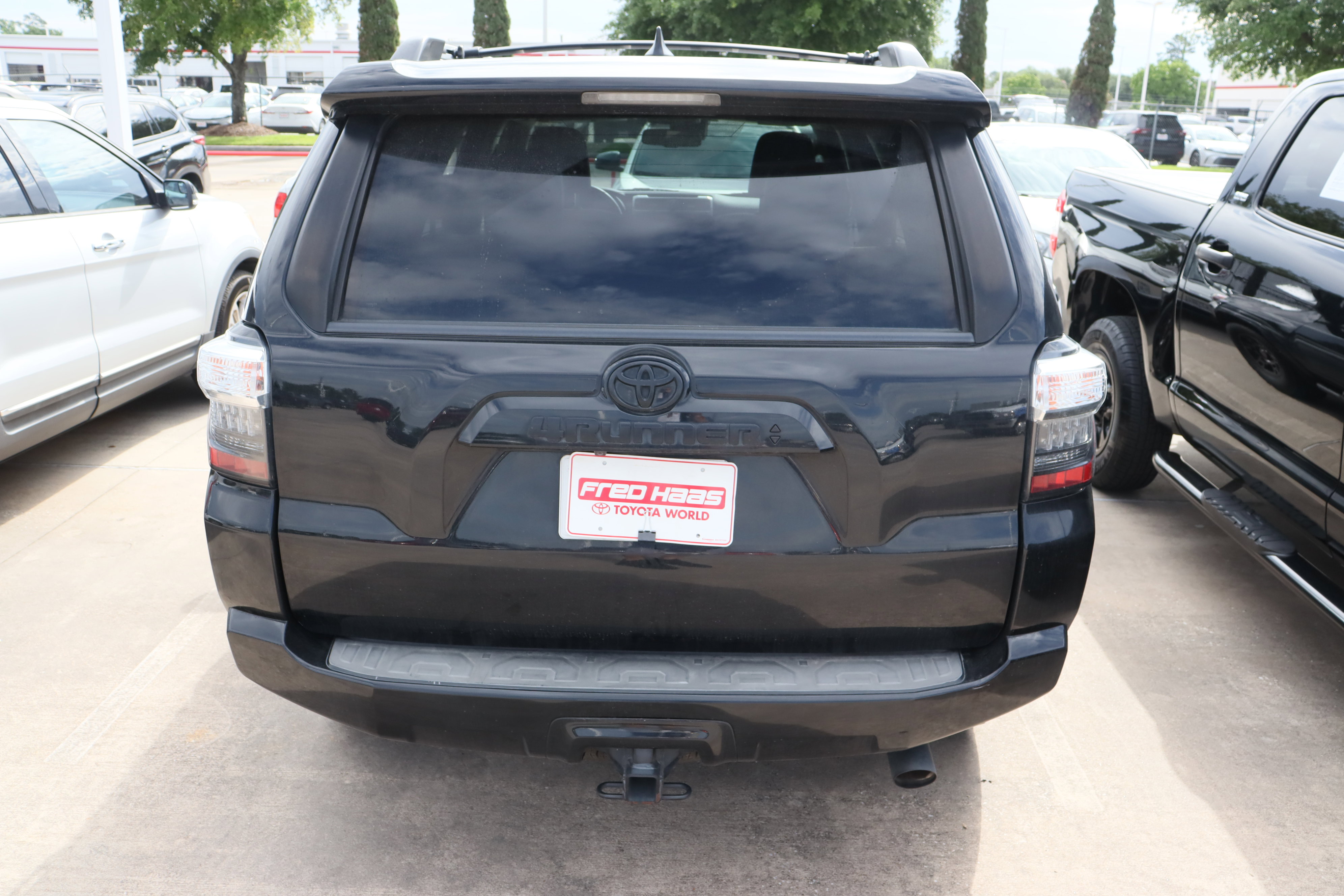 Used 2021 Toyota 4Runner SR5 Premium w/ Moonroof Package image 8