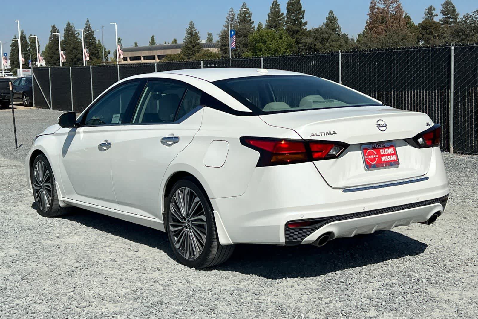 Certified 2023 Nissan Altima 2.5 SL FWD image 7