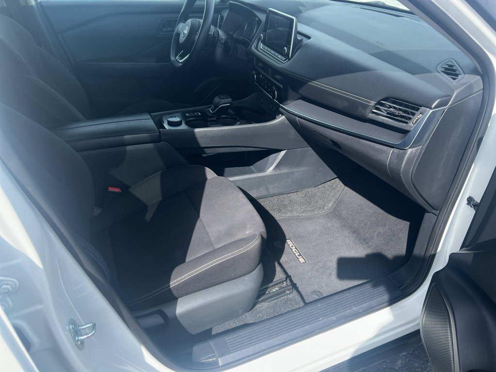 Used 2024 Nissan Rogue S AWD/4WD image 19